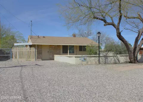 2775 N Desert Ave, Tucson, AZ 85712