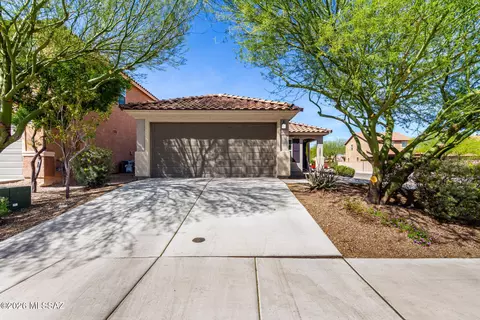 9530 S Trapper Ridge Dr, Tucson, AZ 85747