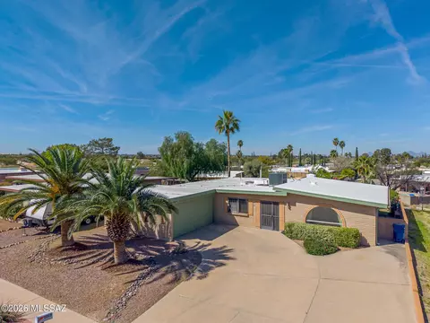 2202 S Cathy Ave, Tucson, AZ 85710