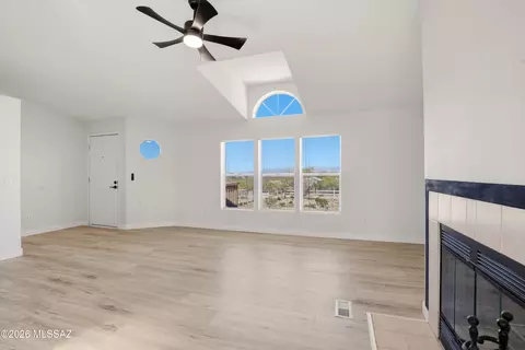 13642 E Greystokes Dr, Vail, AZ 85641 photo 4
