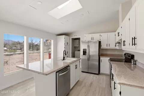 13642 E Greystokes Dr, Vail, AZ 85641 photo 7
