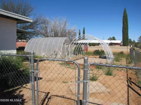 Exterior - 1207 E Klassen Ct, Pearce, AZ 85625 photo 4 of 6