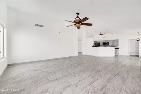Living - 7784 S Danforth Ave, Tucson, AZ 85747 photo 2 of 4