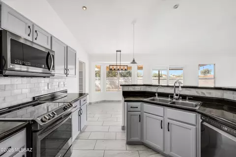 Kitchen - 7784 S Danforth Ave, Tucson, AZ 85747 photo 2 of 5