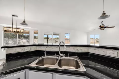 Kitchen - 7784 S Danforth Ave, Tucson, AZ 85747 photo 3 of 5