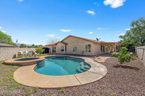 7784 S Danforth Ave, Tucson, AZ 85747