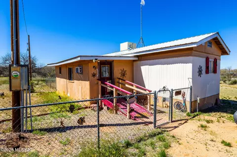16220 S Choctaw Pl, Benson, AZ 85602