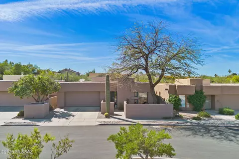 137 S Shadow Creek Pl, Tucson, AZ 85748