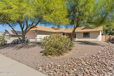 760 N Jasmine Pl, Tucson, AZ 85710