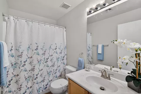 Bath - 9657 E Sascha St, Tucson, AZ 85748 photo 4 of 4