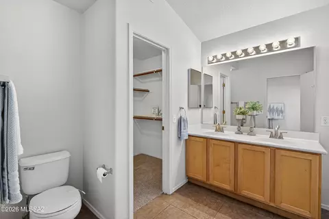 Bath - 9657 E Sascha St, Tucson, AZ 85748 photo 3 of 4