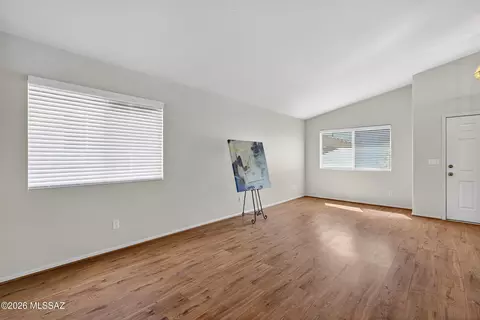 Living - 9657 E Sascha St, Tucson, AZ 85748 photo 2 of 7