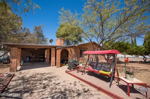517 Kino Springs Dr, Nogales, AZ 85621