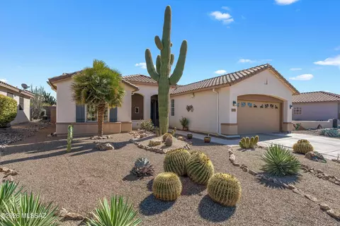 7515 W Suncatcher Dr, Tucson, AZ 85743