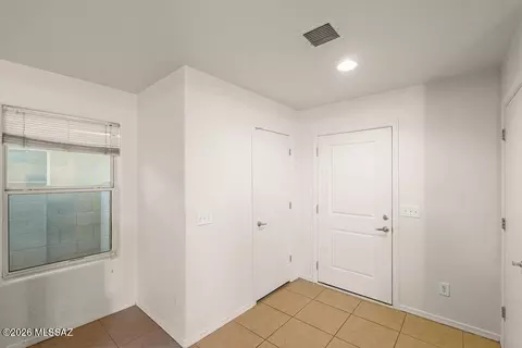 Entry Way - 3820 E Sun View Ct, Tucson, AZ 85706 photo 1 of 3