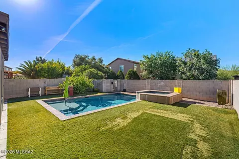 Exterior - 3820 E Sun View Ct, Tucson, AZ 85706 photo 5 of 6