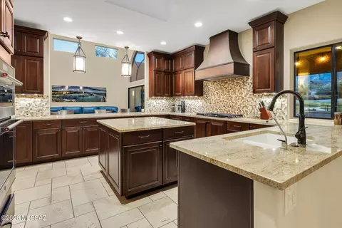 Kitchen - 7221 E Desert Moon Loop, Tucson, AZ 85750 photo 2 of 6