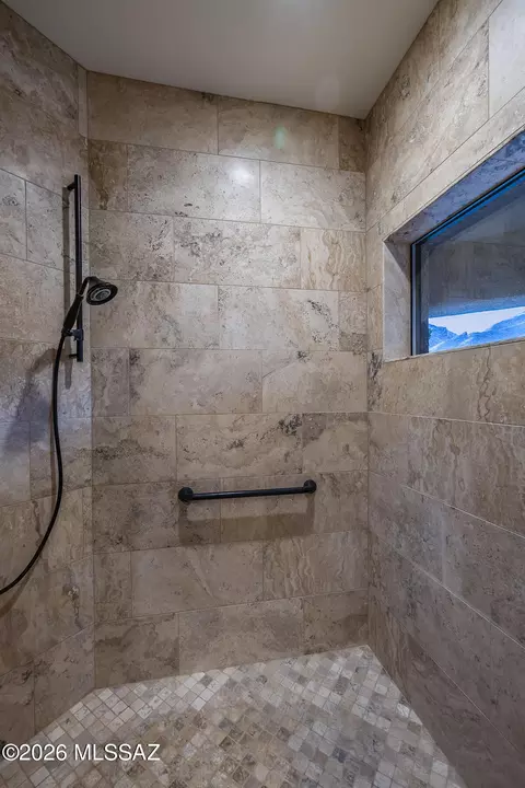 Bath - 7221 E Desert Moon Loop, Tucson, AZ 85750 photo 3 of 5