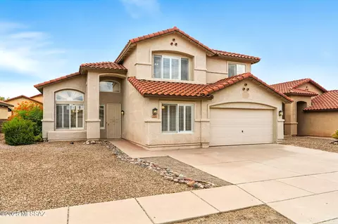 8952 E Rainsage St, Tucson, AZ 85747