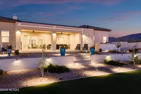 2725 N Megafauna Ct, Tucson, AZ 85749
