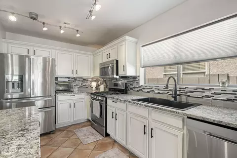 7337 S Arizona Madera Dr, Tucson, AZ 85747