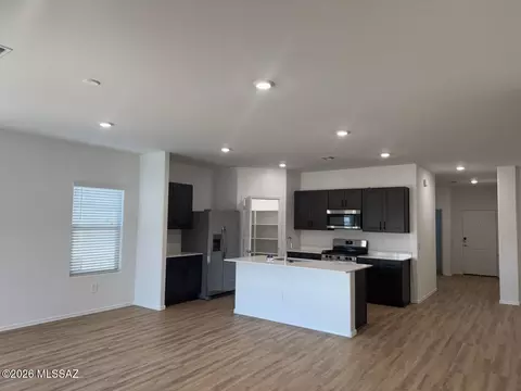 Kitchen - 1118 S Grantham Dr, Vail, AZ 85641 photo 2 of 2