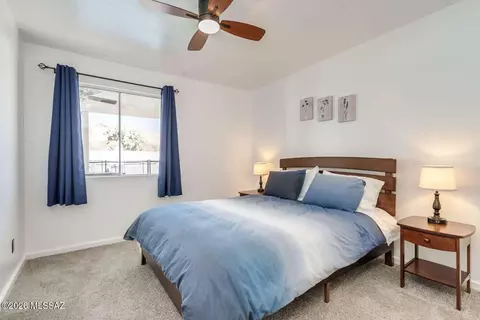 Bedroom - 9870 E Celeste Dr, Tucson, AZ 85730 photo 4 of 10