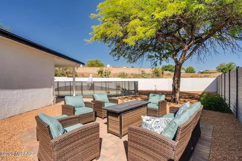 Exterior - 9870 E Celeste Dr, Tucson, AZ 85730 photo 5 of 8