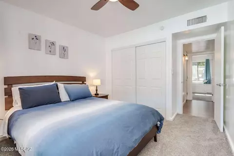 Bedroom - 9870 E Celeste Dr, Tucson, AZ 85730 photo 5 of 10
