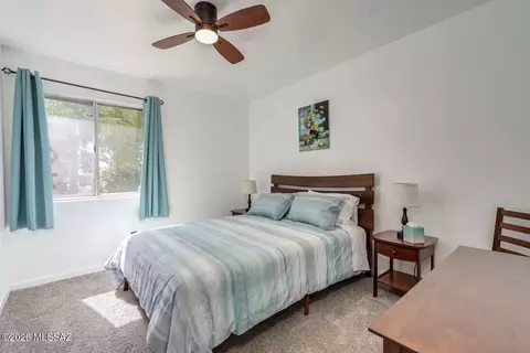 Bedroom - 9870 E Celeste Dr, Tucson, AZ 85730 photo 8 of 10