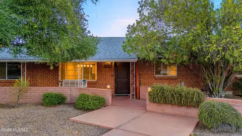 2827 E La Cienega Pl, Tucson, AZ 85716