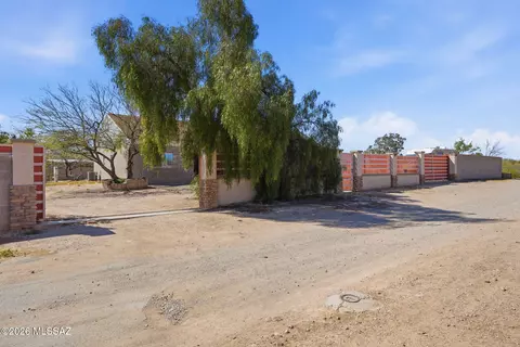 10366 S Summit Creek Rd, Tucson, AZ 85756