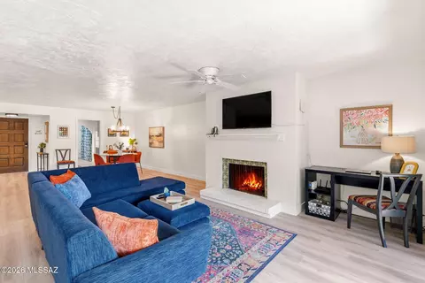 558 N Dodge Blvd, Tucson, AZ 85716