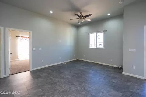 108 E Navajo St, Huachuca City, AZ 85616