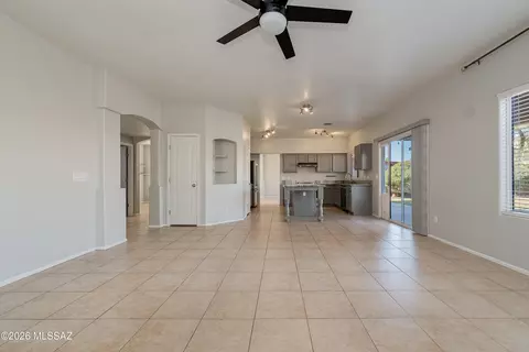 Living - 9005 E Sugar Sumac St, Tucson, AZ 85747 photo 3 of 4