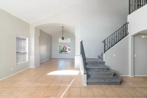 Living - 9005 E Sugar Sumac St, Tucson, AZ 85747 photo 1 of 4