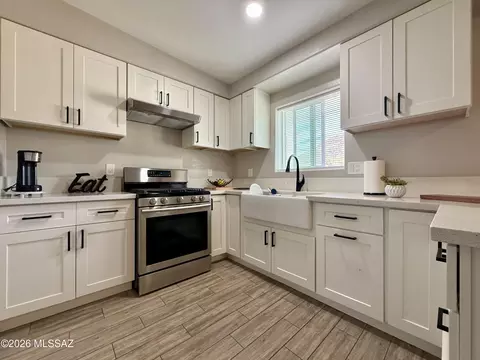 1738 W Pueblo Vista Blvd, Tucson, AZ 85713