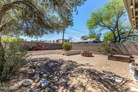 Exterior - 2250 E Silver St, Tucson, AZ 85719 photo 10 of 13
