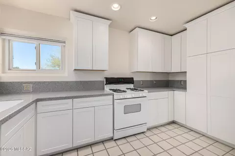 Kitchen - 2250 E Silver St, Tucson, AZ 85719 photo 3 of 6