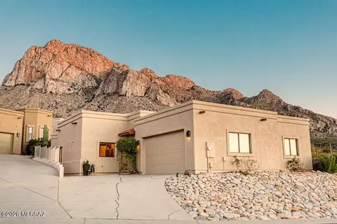 9809 N Ridge Shadow Pl, Tucson, AZ 85704