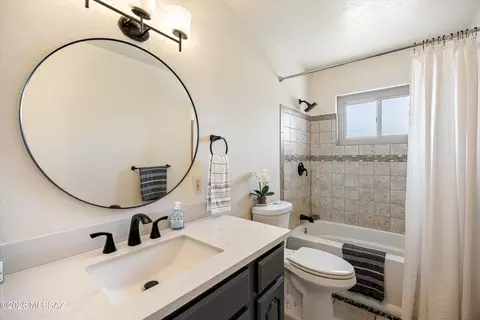 Bath - 6021 Eli St, Tucson, AZ 85711 photo 2 of 2