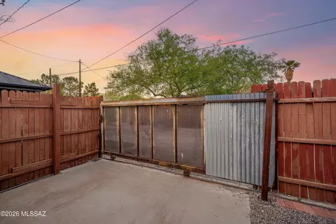 Exterior - 314 E 2nd St, Tucson, AZ 85705 photo 11 of 11