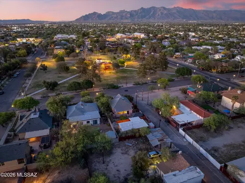 View/Area - 314 E 2nd St, Tucson, AZ 85705 photo 6 of 6