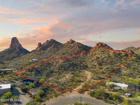 5790 S Arrowhead Ln, Tucson, AZ 85746