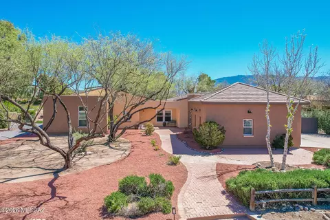 2202 N Conestoga Ave, Tucson, AZ 85749
