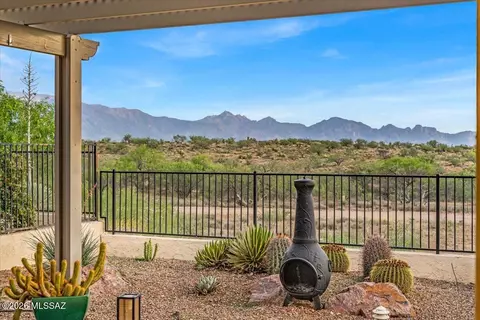 60713 E Arroyo Vista Dr, Oracle, AZ 85623