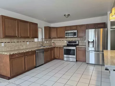 3148 E Monte Vista Dr, Tucson, AZ 85716