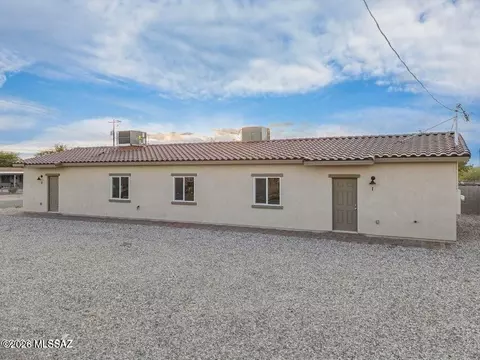 Exterior - 8041 Escalante Rd, Tucson, AZ 85730 photo 3 of 5
