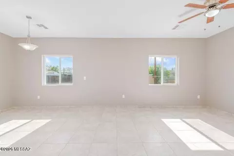 Living - 8041 Escalante Rd, Tucson, AZ 85730 photo 3 of 3