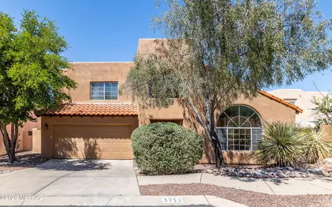 3712 N Placita Chimenea, Tucson, AZ 85716